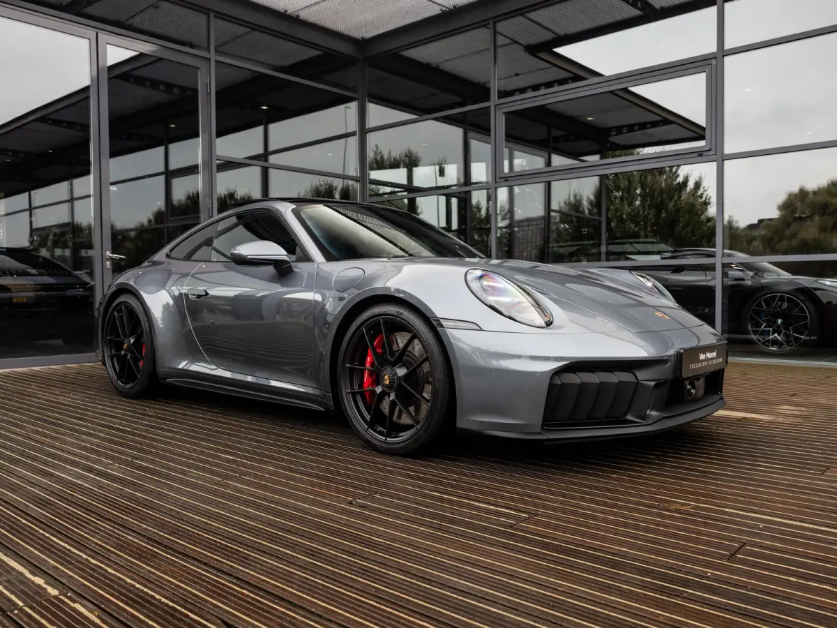 3.6 T-Hybrid Carrera GTS | SPORTDESIGN | SPORTCHRONO | SPORUITLAATSYSTEEM | PTV + | PASM | PDLS + | BOSE | HEFSYSTEEM VOORAS | ACHTERASBESTURING | 18-WEG STOELEN | PANORAMA/SCHUIF-KANTELDAK 