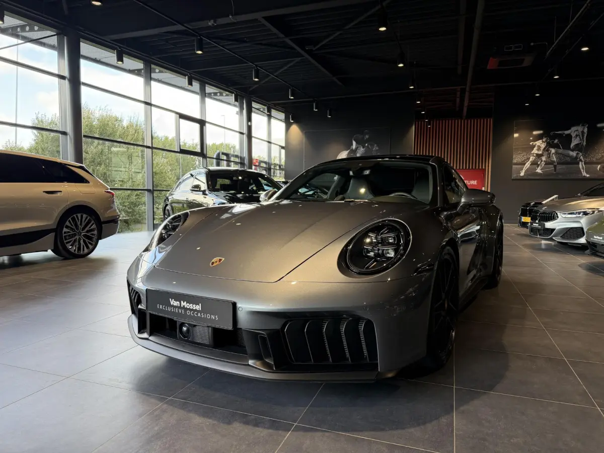 3.6 T-Hybrid Carrera GTS | SPORTDESIGN | SPORTCHRONO | SPORUITLAATSYSTEEM | PTV + | PASM | PDLS + | BOSE | HEFSYSTEEM VOORAS | ACHTERASBESTURING | 18-WEG STOELEN | PANORAMA/SCHUIF-KANTELDAK 