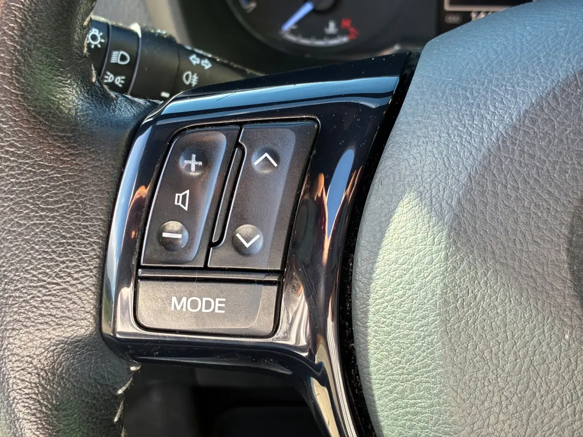 1.5 Hybrid Bi-Tone|2e Eigenaar|Automaat|Camera|Navigatie|CruiseControl|Climatronic|Nieuwe APK|Trekhaak|