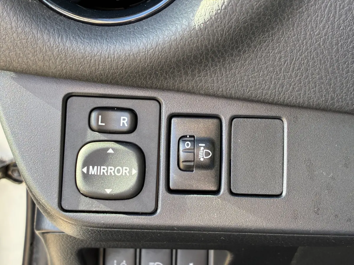 1.5 Hybrid Bi-Tone|2e Eigenaar|Automaat|Camera|Navigatie|CruiseControl|Climatronic|Nieuwe APK|Trekhaak|