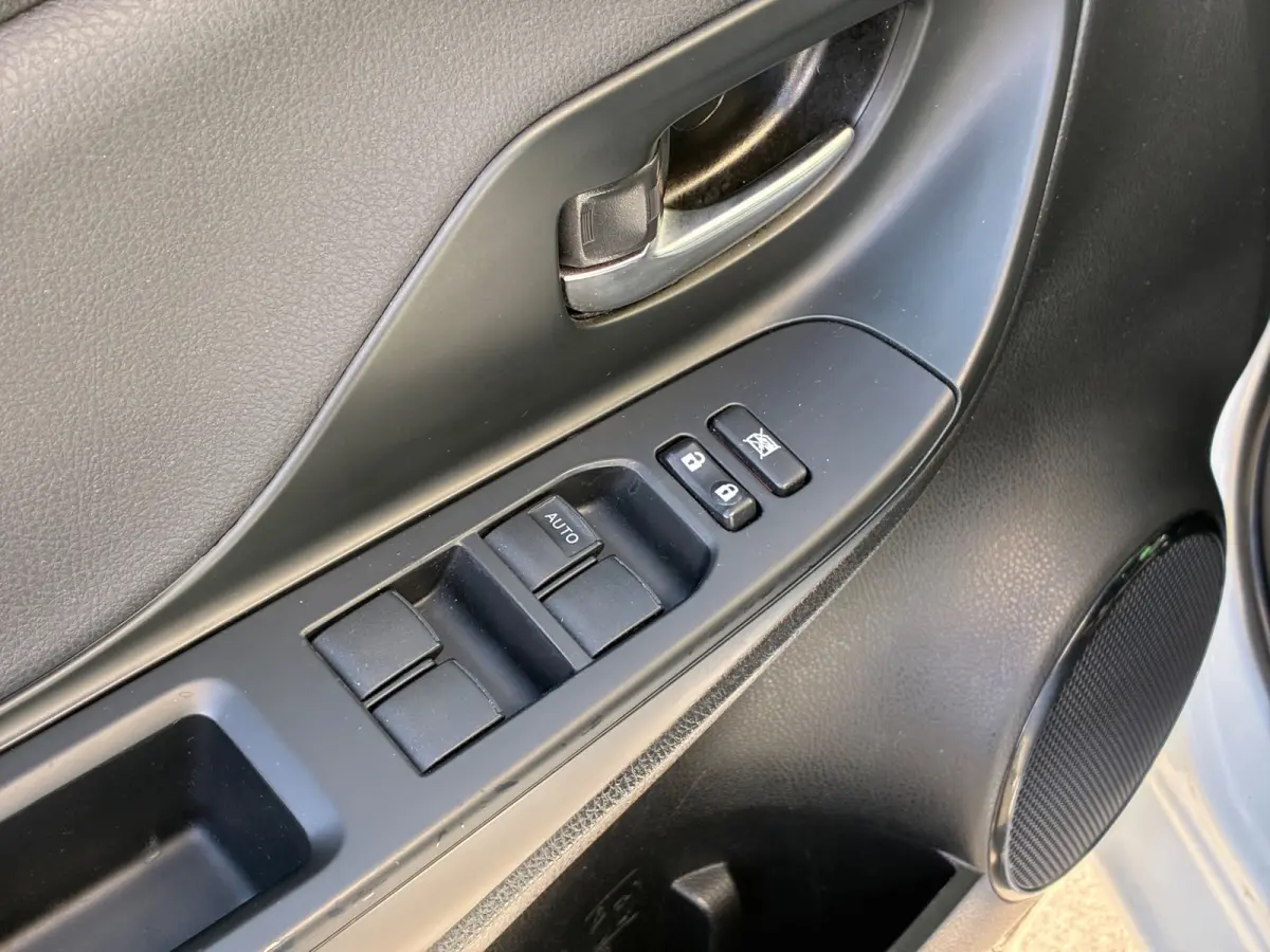 1.5 Hybrid Bi-Tone|2e Eigenaar|Automaat|Camera|Navigatie|CruiseControl|Climatronic|Nieuwe APK|Trekhaak|
