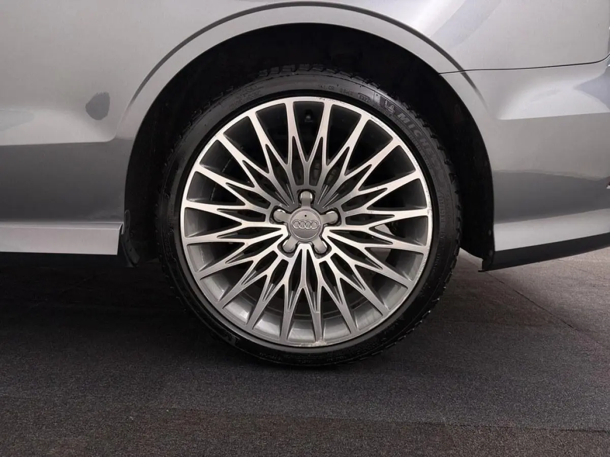 1.4 TFSI CoD Ambition S-Line Leder/4S.Banden/Xenon /Winterbanden/