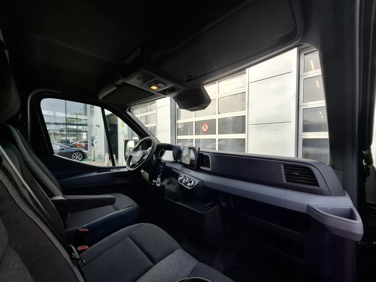 T35 L2H2 Extra long range 87 kWh | Wordt verwacht | Dubbele schuifdeur | Betimmering | Achteruitrijcamera | PDC Voor en Achter | Cruise Control | Airco | Trekhaak |