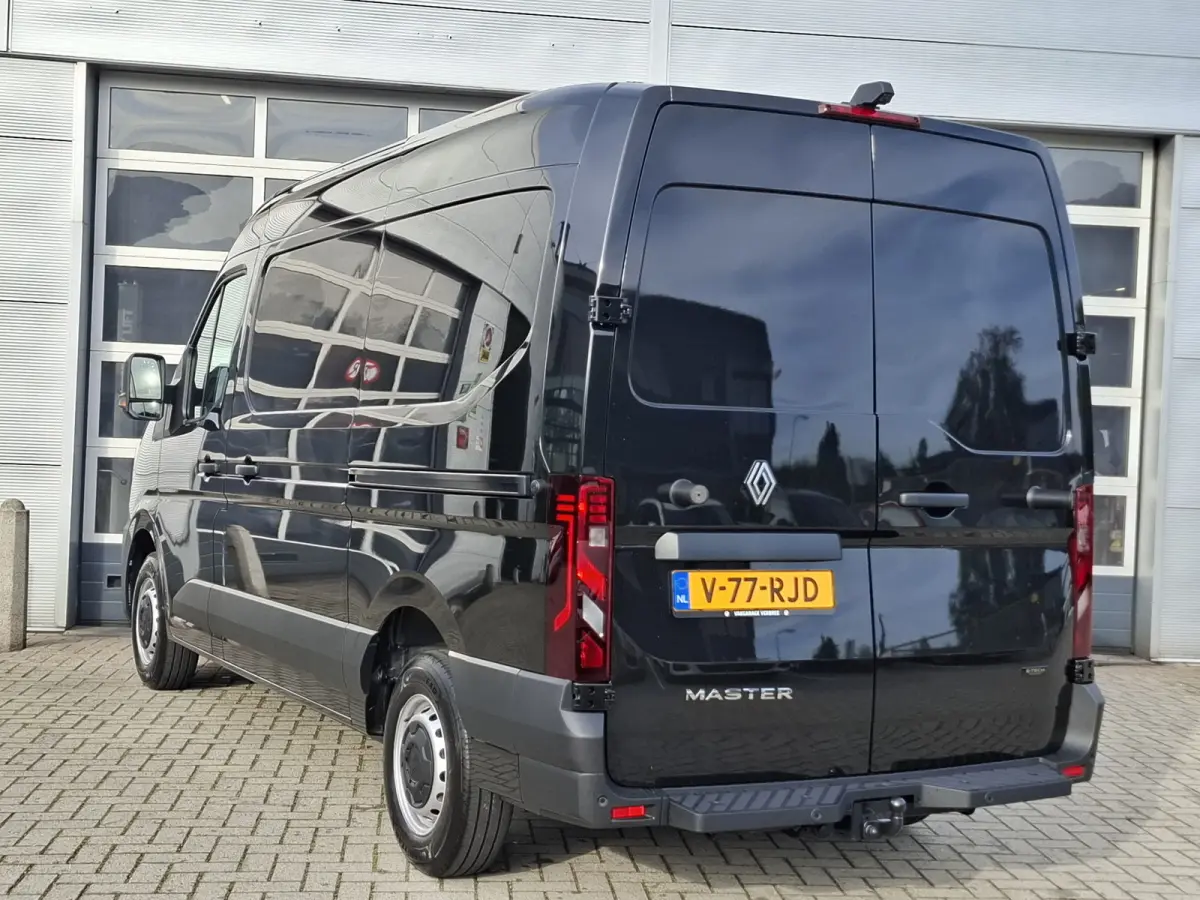 T35 L2H2 Extra long range 87 kWh | Wordt verwacht | Dubbele schuifdeur | Betimmering | Achteruitrijcamera | PDC Voor en Achter | Cruise Control | Airco | Trekhaak |