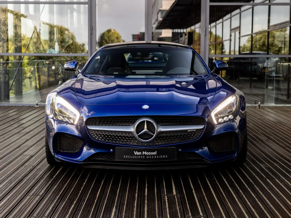 4.0 S | AMG PERFORMANCE UITLAAT | AMG PERFORMANCE STOELEN | KEYLESS ENTRY | VOLLEDIG MB DEALER ONDERHOUDEN | STOELVERWARMING | ACHTERUITRIJCAMERA |