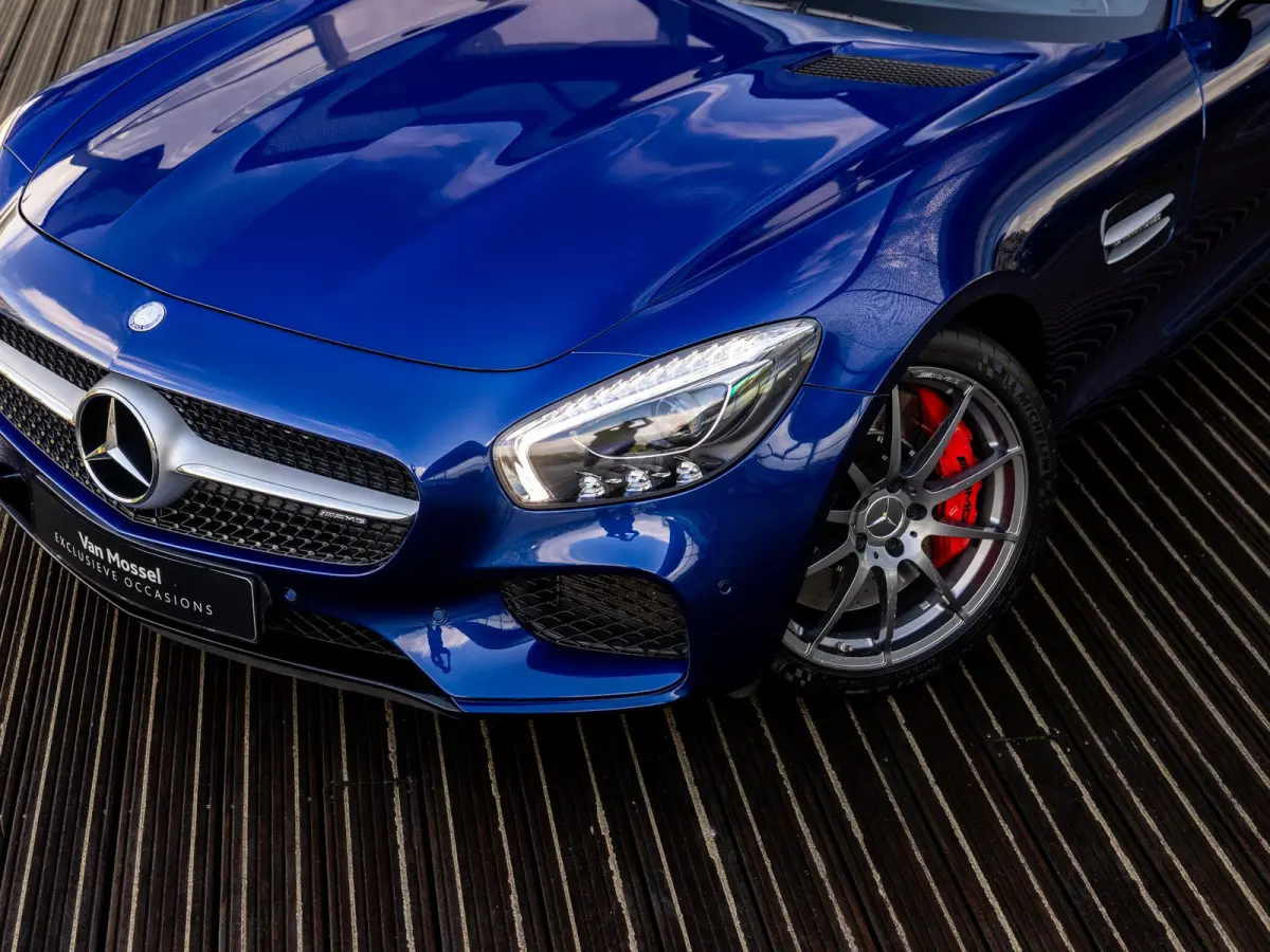 4.0 S | AMG PERFORMANCE UITLAAT | AMG PERFORMANCE STOELEN | KEYLESS ENTRY | VOLLEDIG MB DEALER ONDERHOUDEN | STOELVERWARMING | ACHTERUITRIJCAMERA |