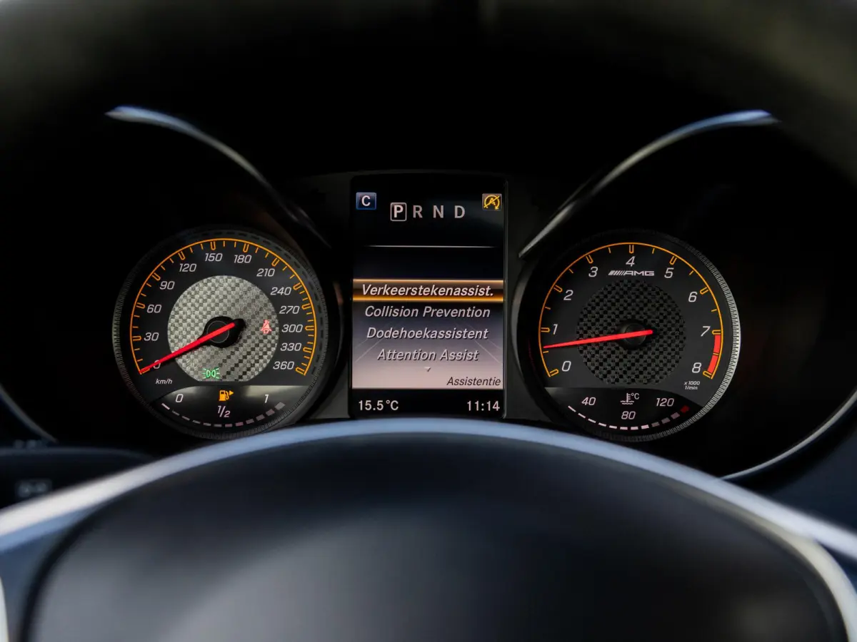 4.0 S | AMG PERFORMANCE UITLAAT | AMG PERFORMANCE STOELEN | KEYLESS ENTRY | VOLLEDIG MB DEALER ONDERHOUDEN | STOELVERWARMING | ACHTERUITRIJCAMERA |