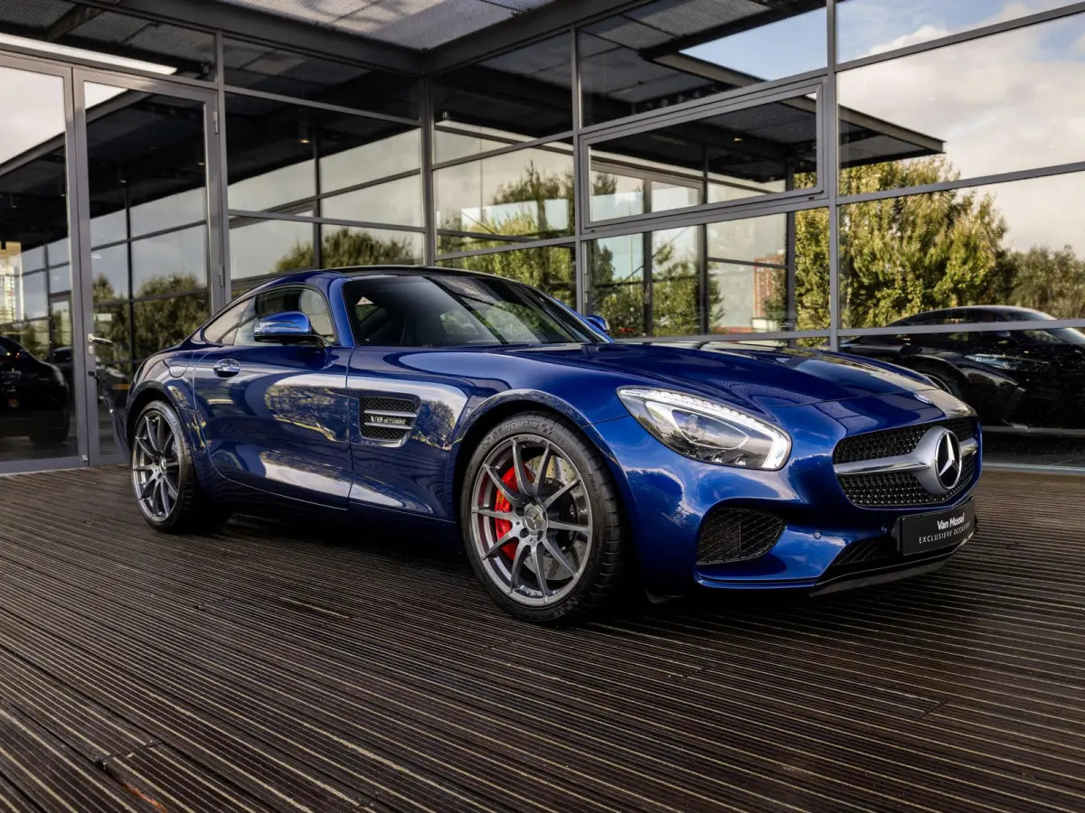 4.0 S | AMG PERFORMANCE UITLAAT | AMG PERFORMANCE STOELEN | KEYLESS ENTRY | VOLLEDIG MB DEALER ONDERHOUDEN | STOELVERWARMING | ACHTERUITRIJCAMERA |