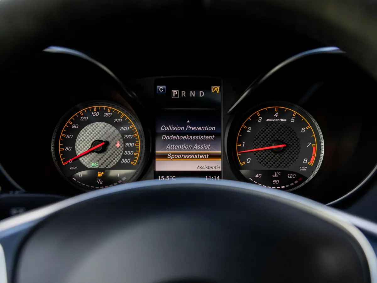 4.0 S | AMG PERFORMANCE UITLAAT | AMG PERFORMANCE STOELEN | KEYLESS ENTRY | VOLLEDIG MB DEALER ONDERHOUDEN | STOELVERWARMING | ACHTERUITRIJCAMERA |