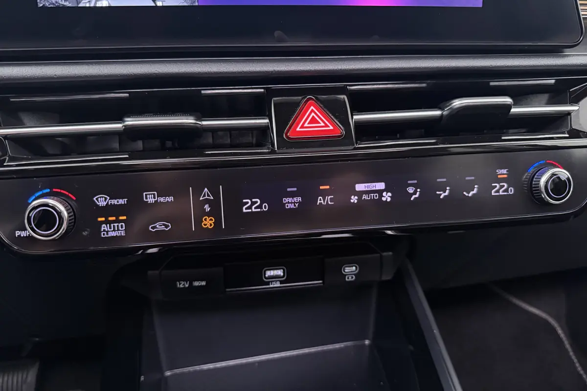 1.6 Aut. Hybrid DynamicPlusLine Schuif-/kanteldak Leder Head-Up Display