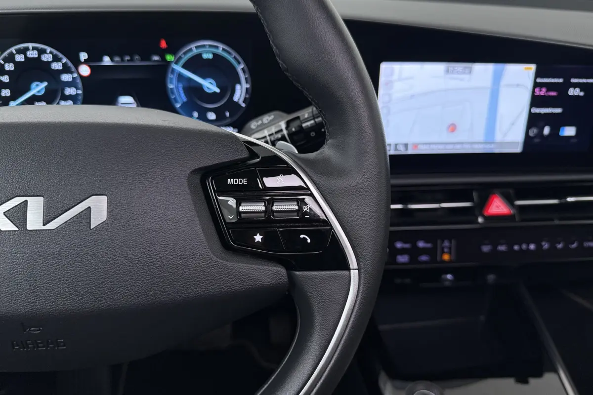 1.6 Aut. Hybrid DynamicPlusLine Schuif-/kanteldak Leder Head-Up Display