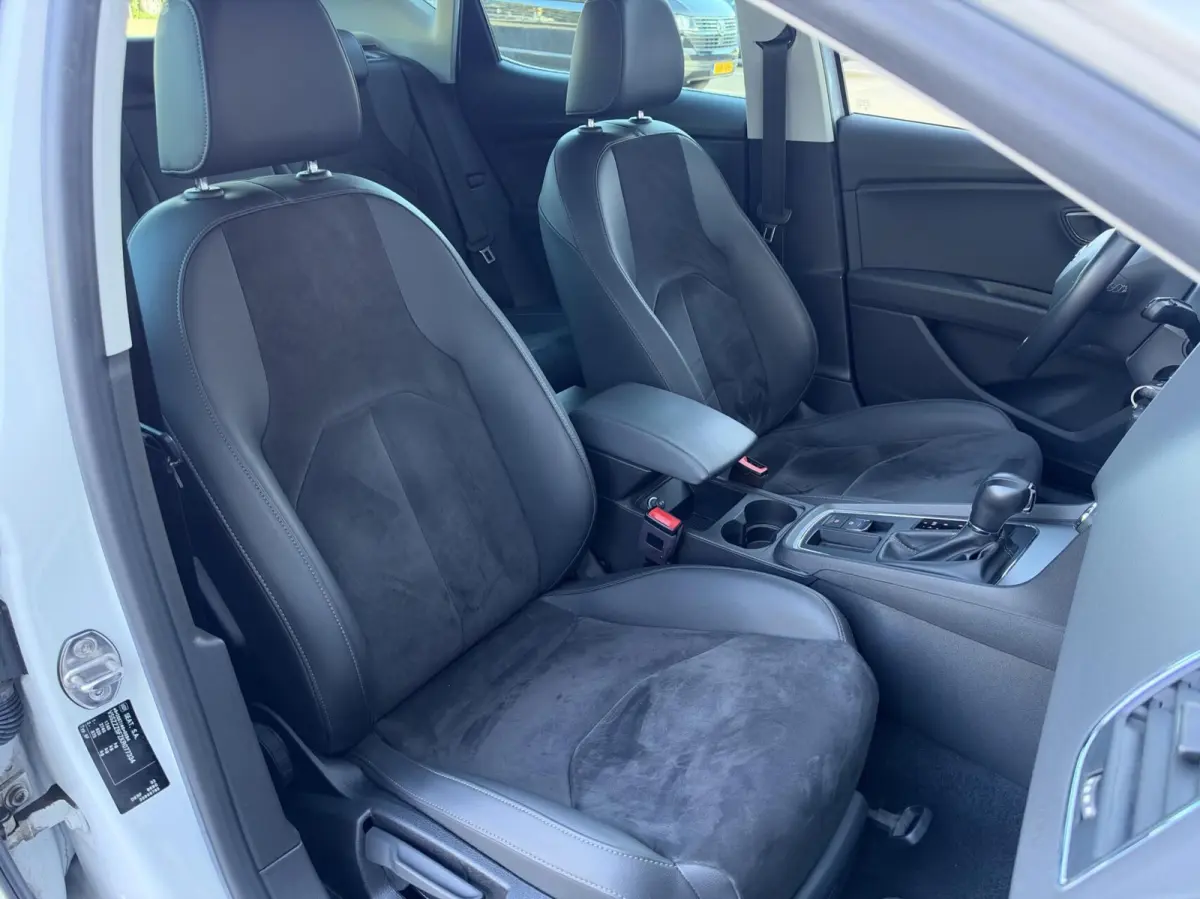 1.0 EcoTSI FR Style LED | Carplay | Alcantara