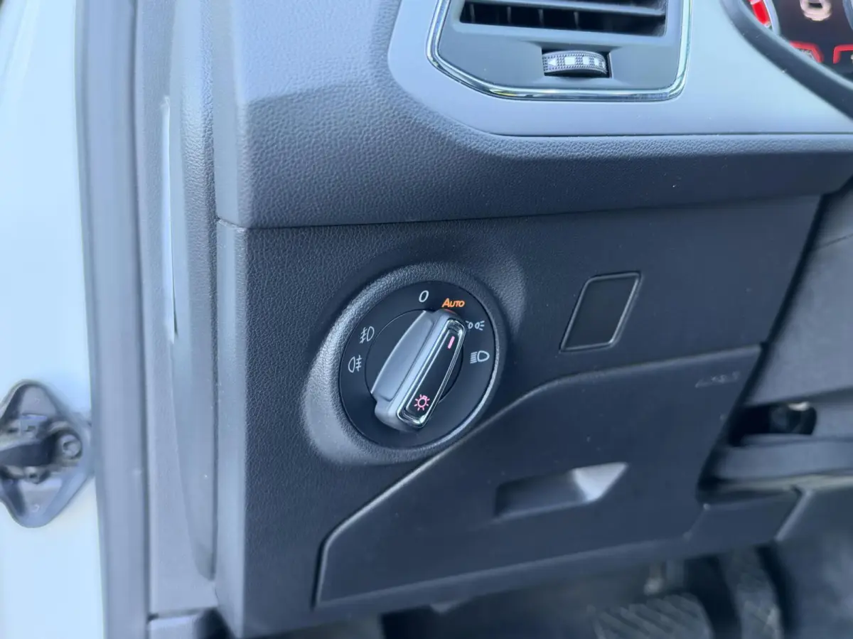 1.0 EcoTSI FR Style LED | Carplay | Alcantara