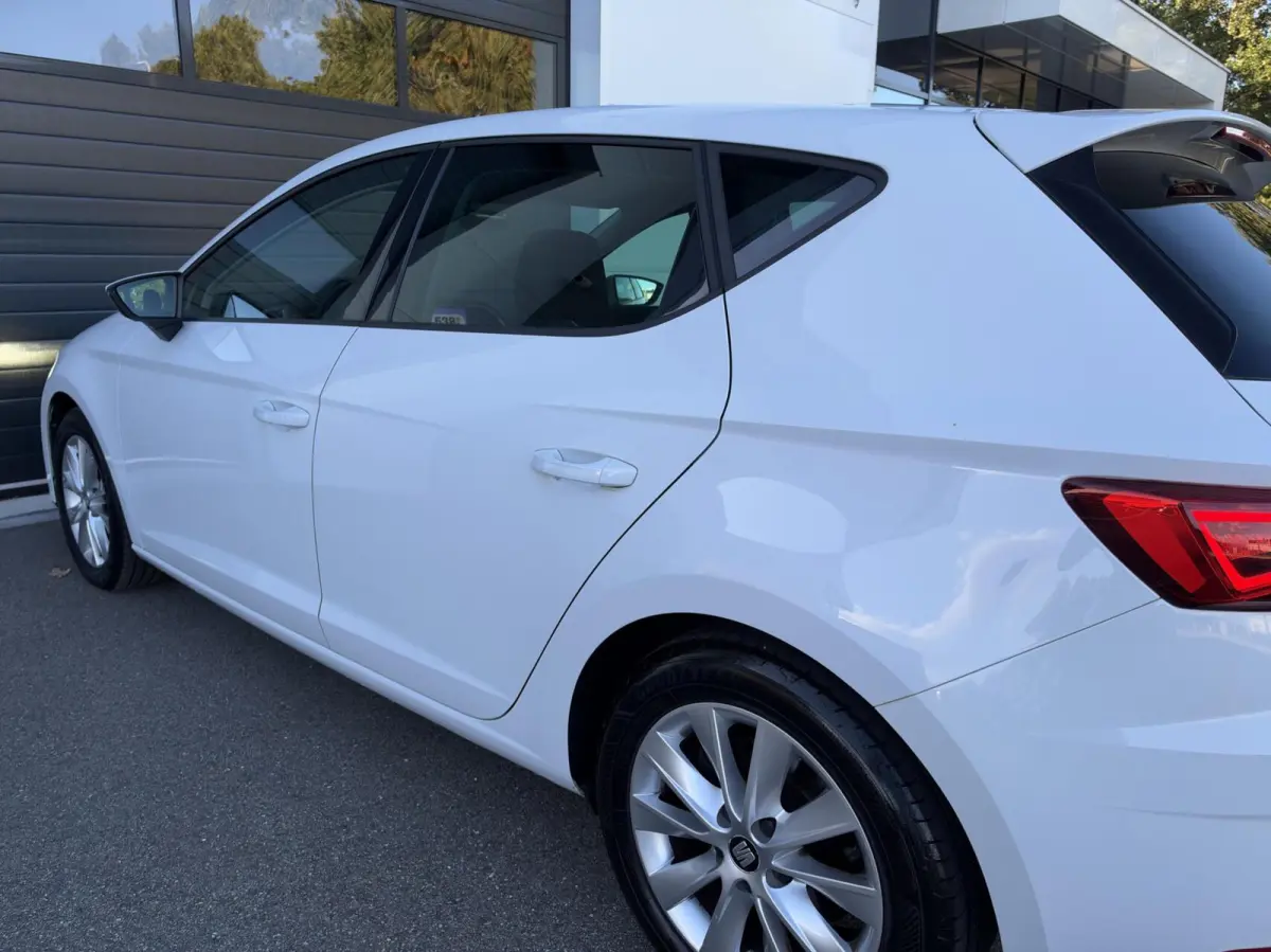 1.0 EcoTSI FR Style LED | Carplay | Alcantara
