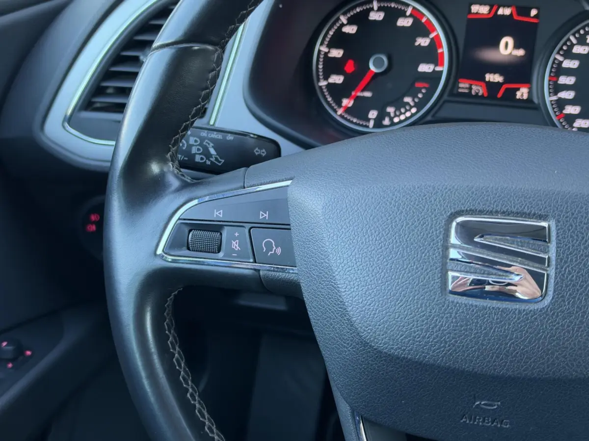 1.0 EcoTSI FR Style LED | Carplay | Alcantara