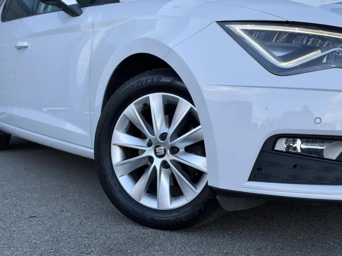 1.0 EcoTSI FR Style LED | Carplay | Alcantara