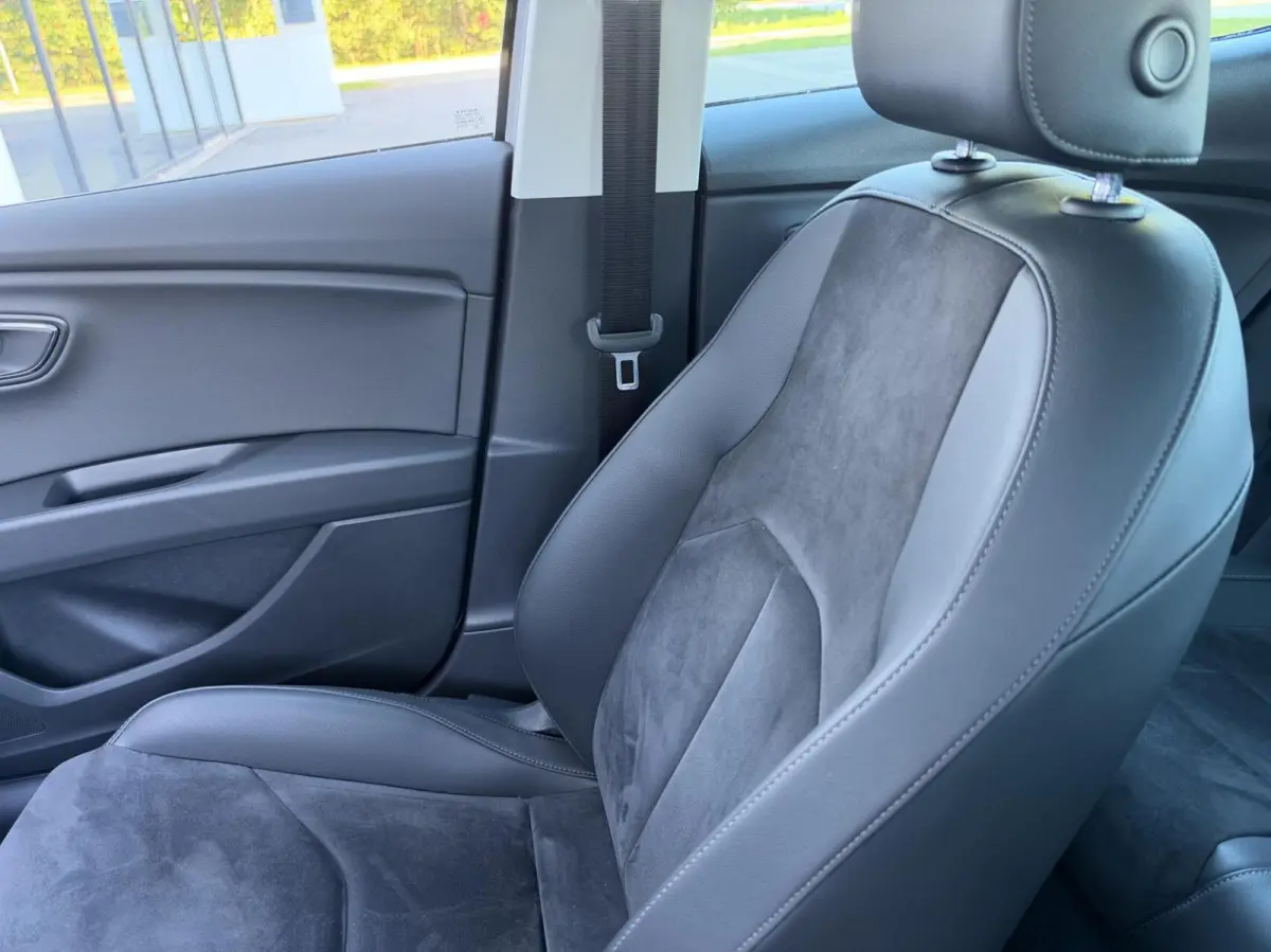 1.0 EcoTSI FR Style LED | Carplay | Alcantara