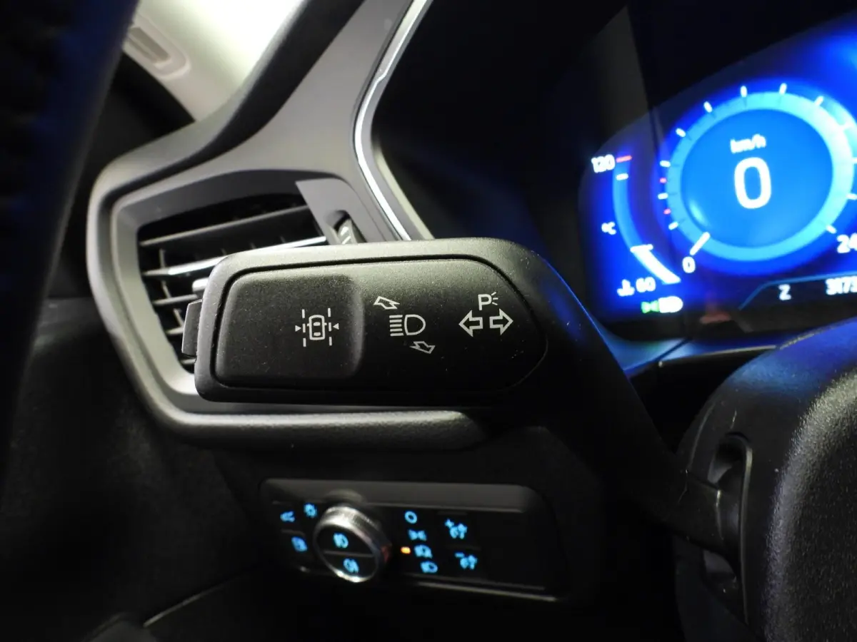 2.5 PHEV Plug-In Titanium X TREKH./NAVI/LED/B&O/HEAD-UP/17"LMV!