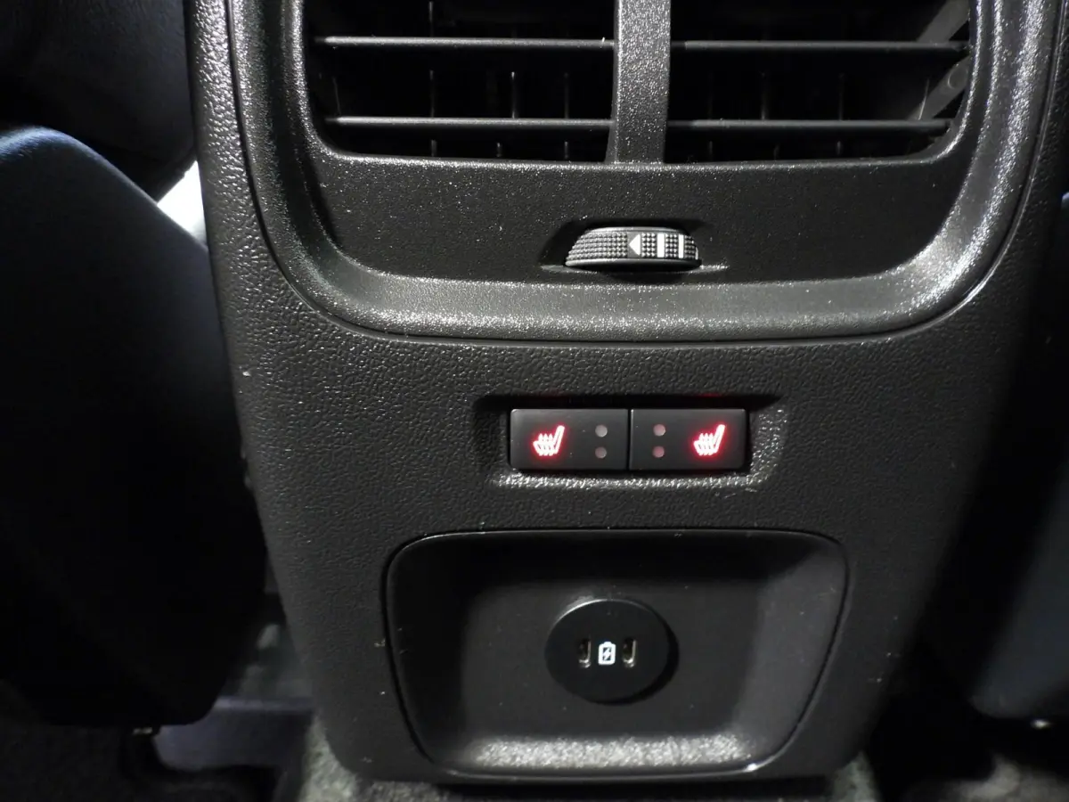 2.5 PHEV Plug-In Titanium X TREKH./NAVI/LED/B&O/HEAD-UP/17"LMV!