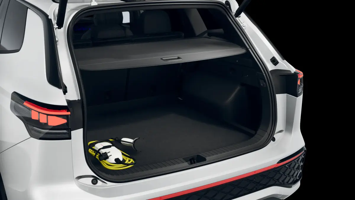 1.5 eHybrid R-Line Edition | Wordt verwacht | Trekhaak | Pano | Black Style | DCC | VOL!! |