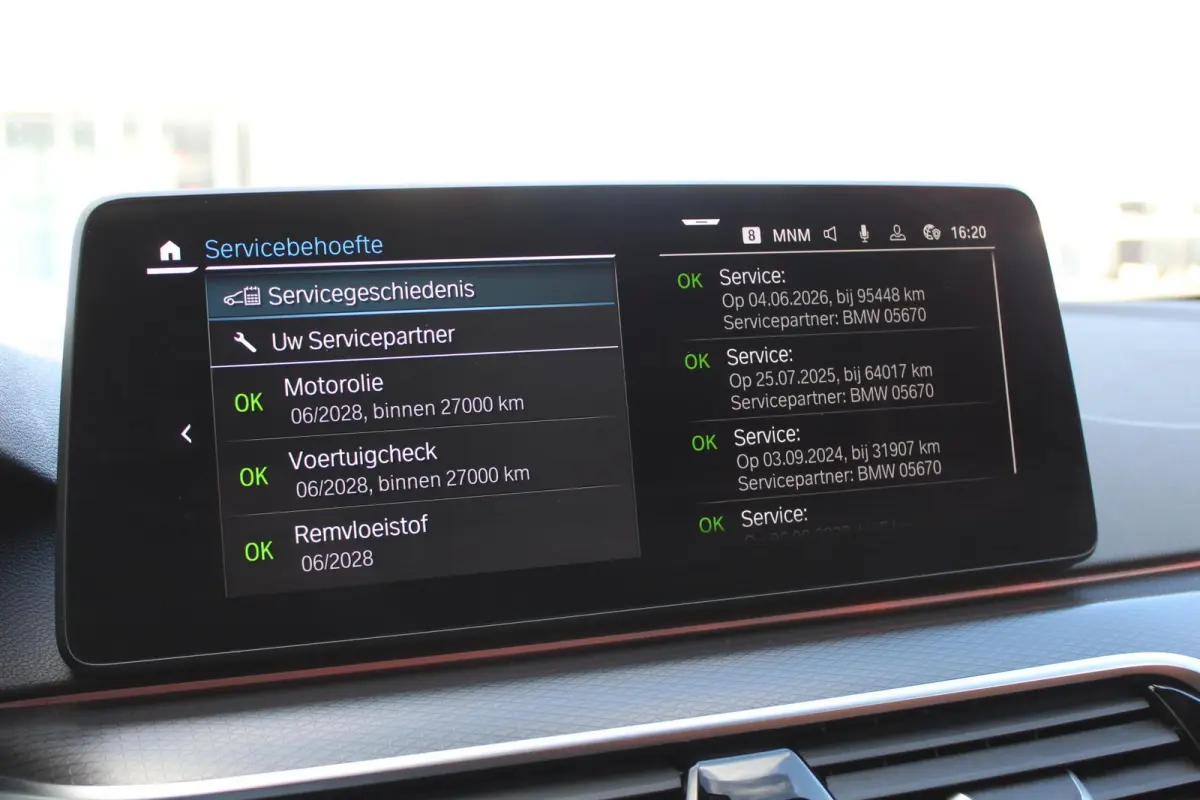 530e xDrive M-Sport/Pano/Trekhaak/Massage