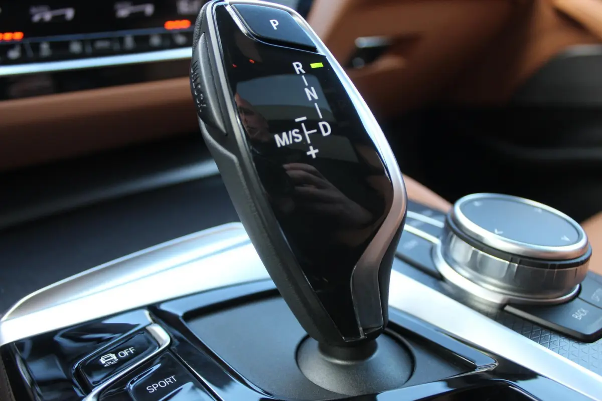 530e xDrive M-Sport/Pano/Trekhaak/Massage
