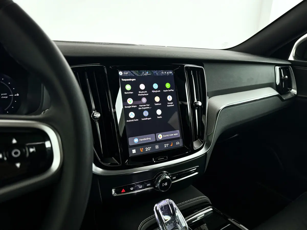 T8 Plug-in hybrid AWD Plus Dark | SOH 100% | Panoramadak | 360° camera | Head-up display | Harman Kardon | Stoel- en stuurverwarming | Trekhaak
