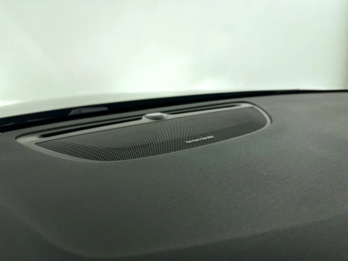 T8 Plug-in hybrid AWD Plus Dark | SOH 100% | Panoramadak | 360° camera | Head-up display | Harman Kardon | Stoel- en stuurverwarming | Trekhaak