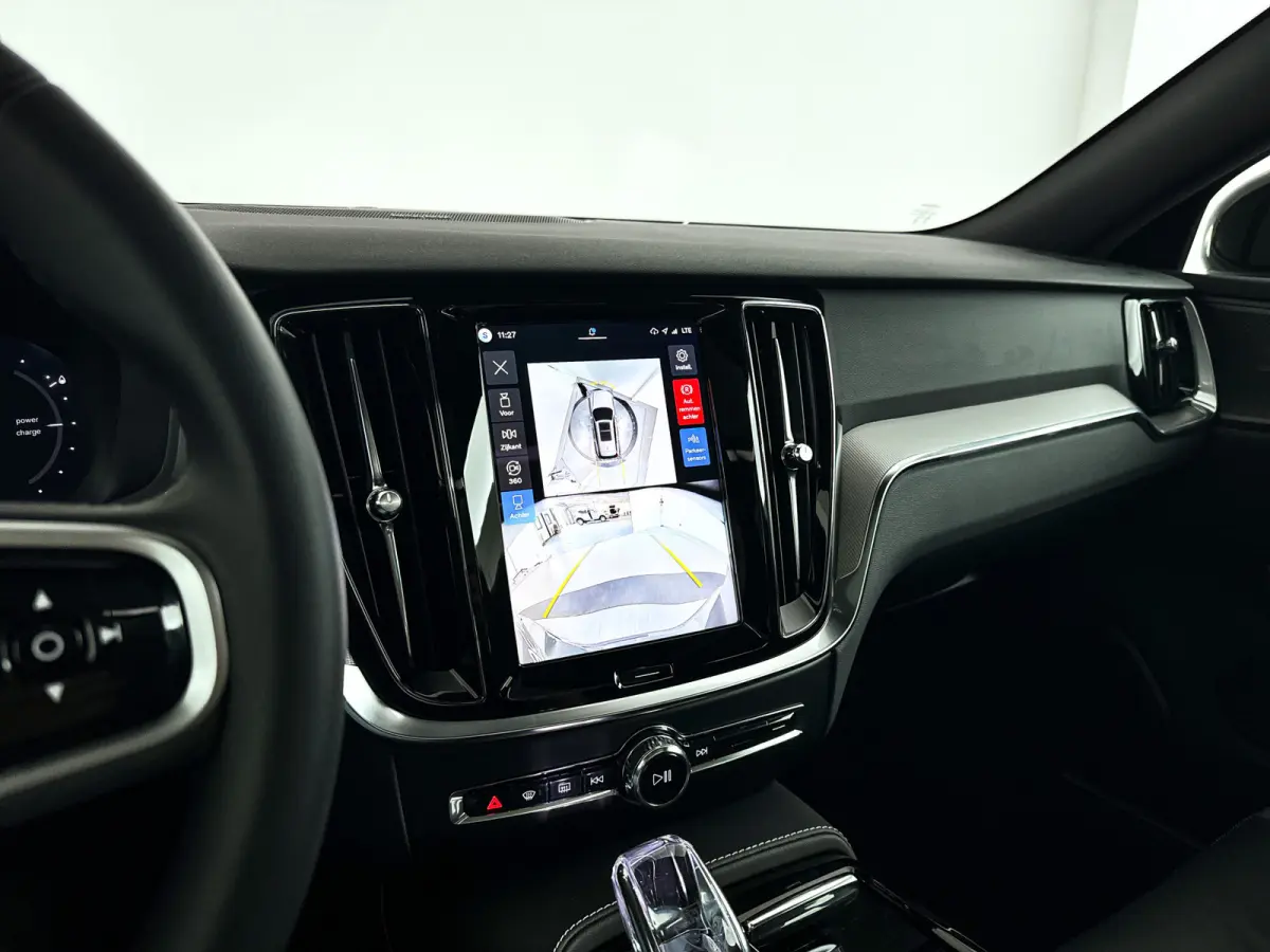 T8 Plug-in hybrid AWD Plus Dark | SOH 100% | Panoramadak | 360° camera | Head-up display | Harman Kardon | Stoel- en stuurverwarming | Trekhaak