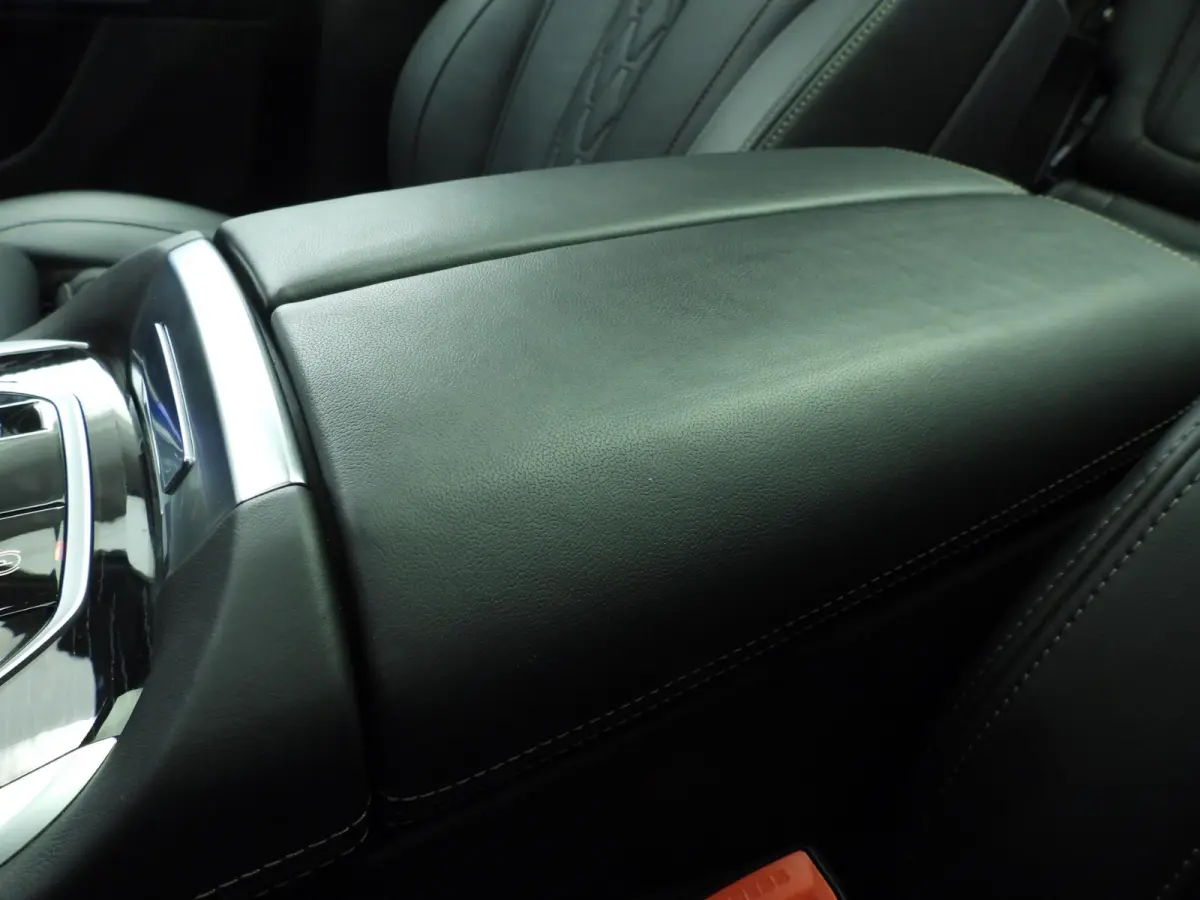 xDrive40i | M-Sportpakket | LED | Leder | HUD | Active cruise | Panoramadak | Trekhaak | Active steering | DAB | Harman-kardon sound | Alu 22 inch