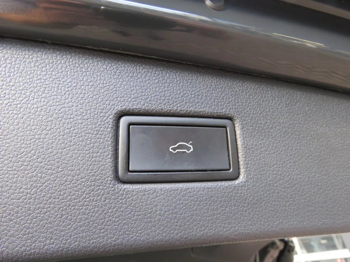1.4 TSI 245pk eHybrid / Camera / Navi / Elec. achterklep / BOVAG garantie