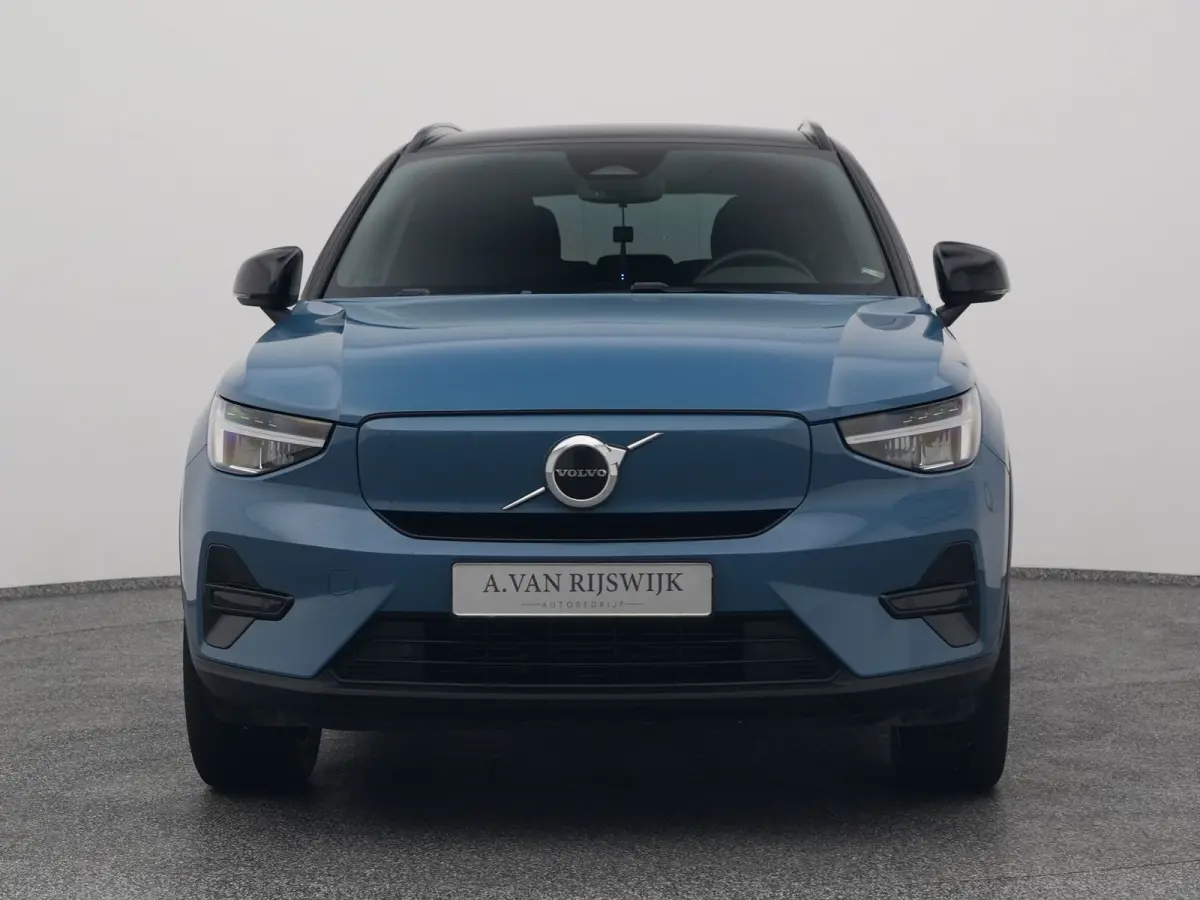 Single Motor Extened Range Core 82 kWh | CAMERA | CARPLAY