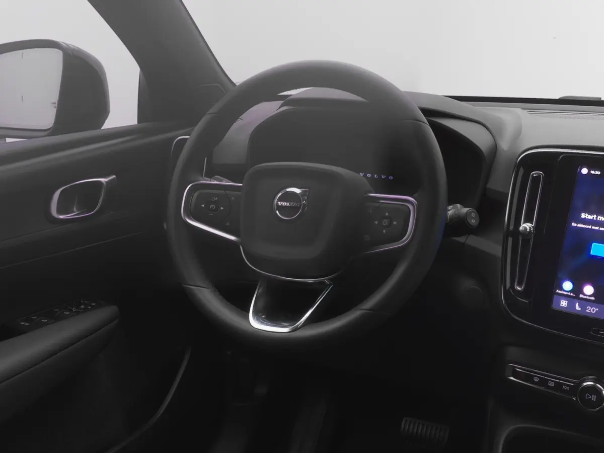 Single Motor Extened Range Core 82 kWh | CAMERA | CARPLAY