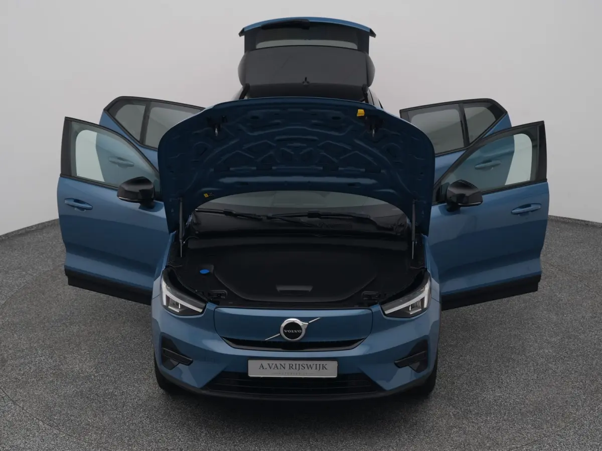 Single Motor Extened Range Core 82 kWh | CAMERA | CARPLAY