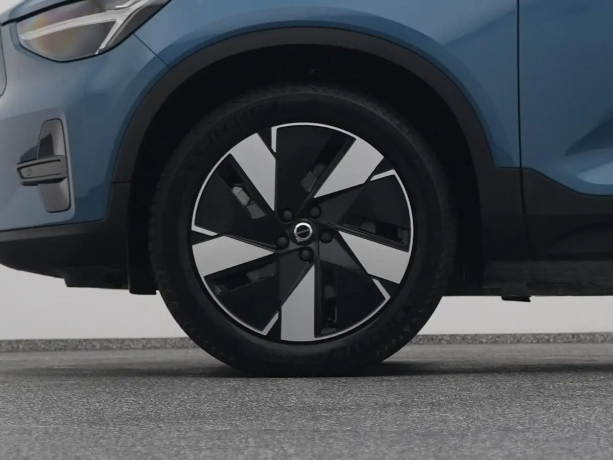 Single Motor Extened Range Core 82 kWh | CAMERA | CARPLAY