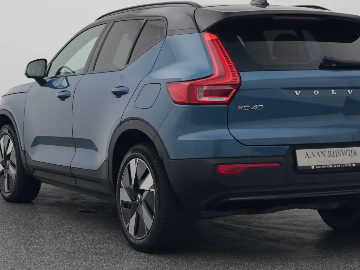 Single Motor Extened Range Core 82 kWh | CAMERA | CARPLAY