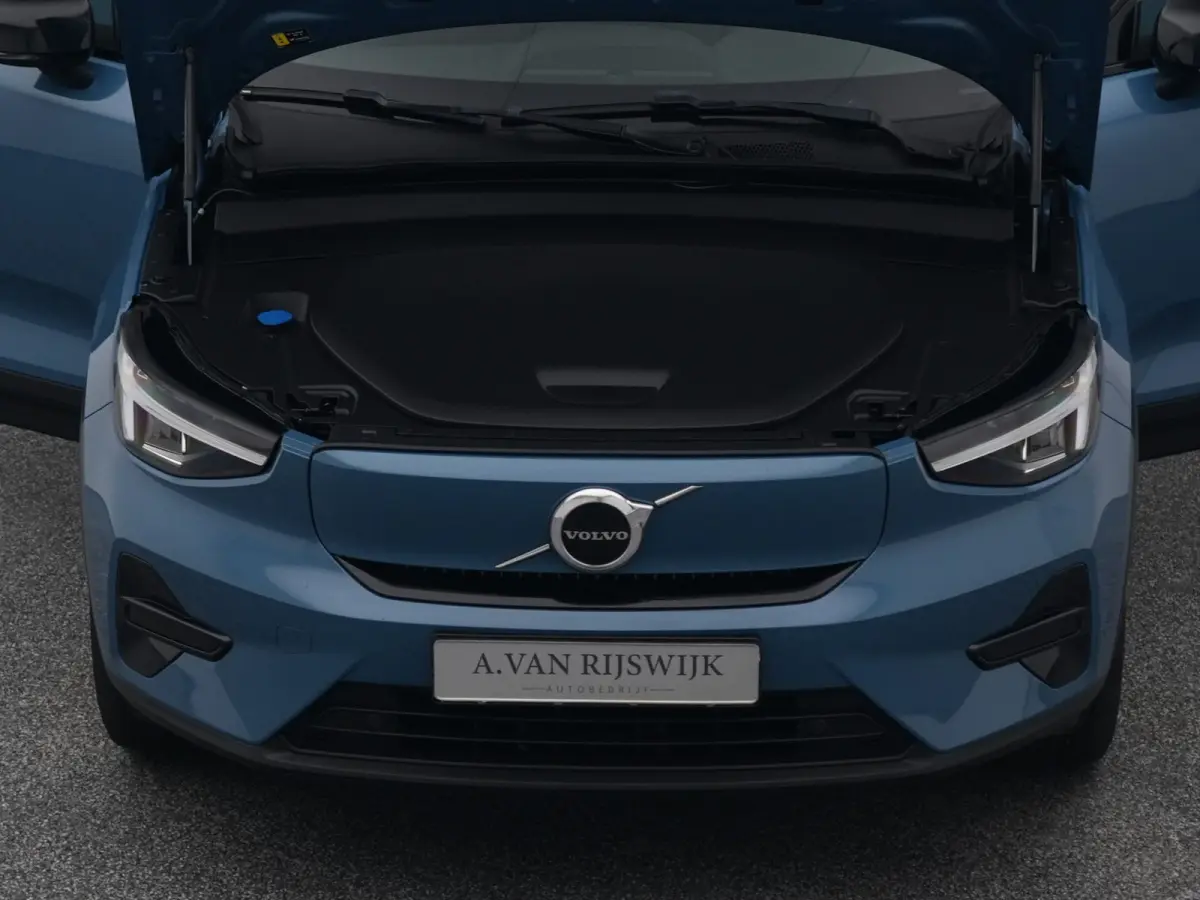 Single Motor Extened Range Core 82 kWh | CAMERA | CARPLAY