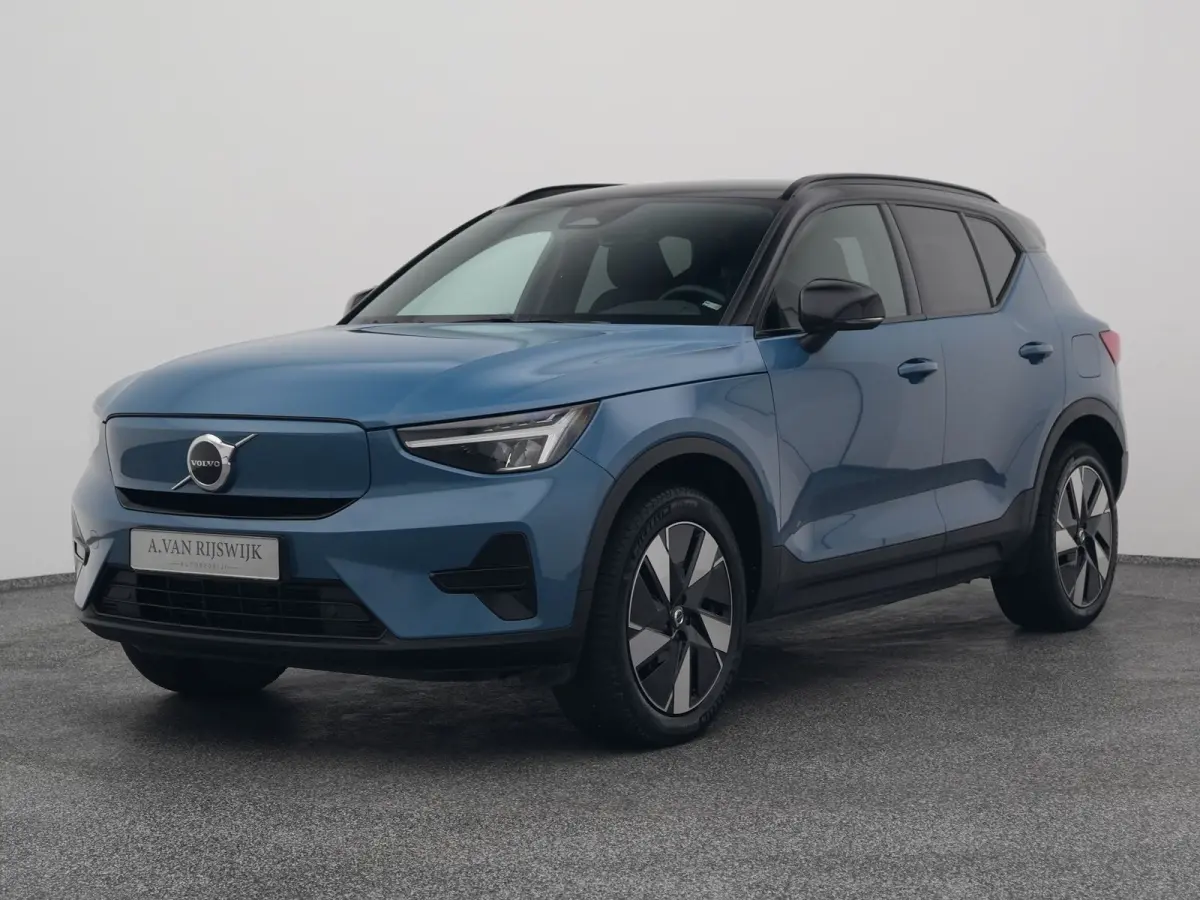 Single Motor Extened Range Core 82 kWh | CAMERA | CARPLAY