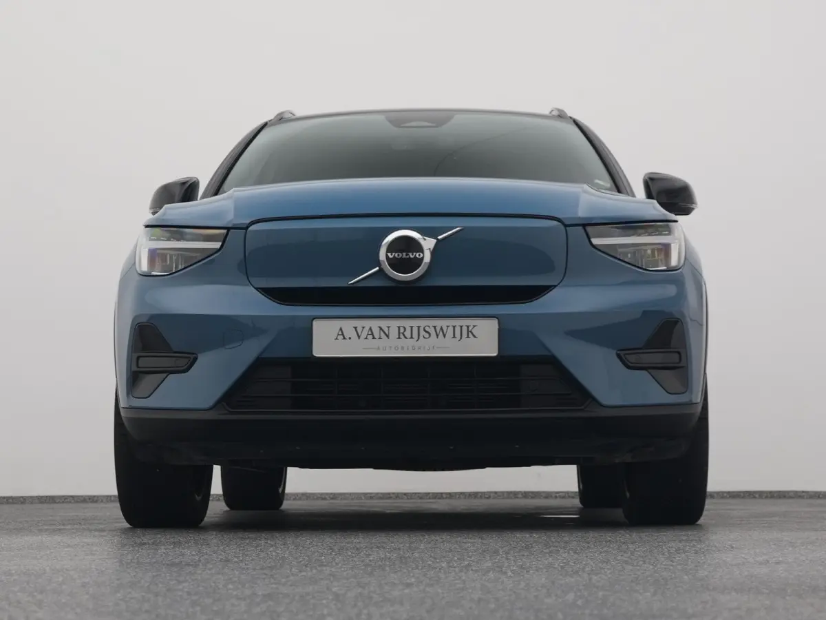 Single Motor Extened Range Core 82 kWh | CAMERA | CARPLAY