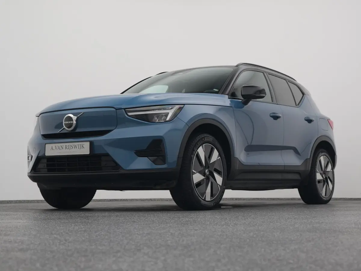 Single Motor Extened Range Core 82 kWh | CAMERA | CARPLAY