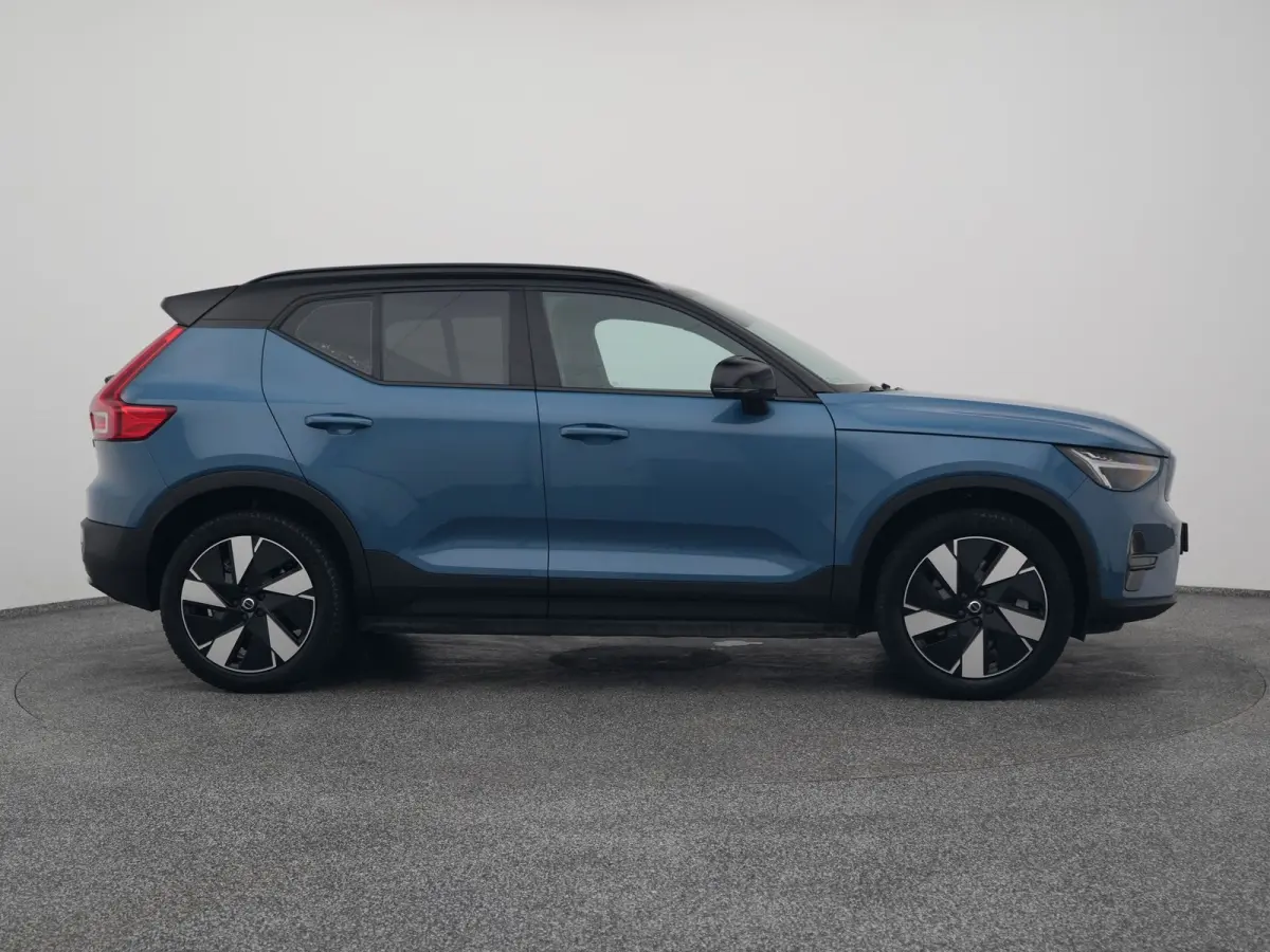 Single Motor Extened Range Core 82 kWh | CAMERA | CARPLAY