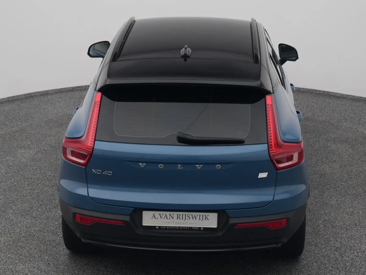 Single Motor Extened Range Core 82 kWh | CAMERA | CARPLAY