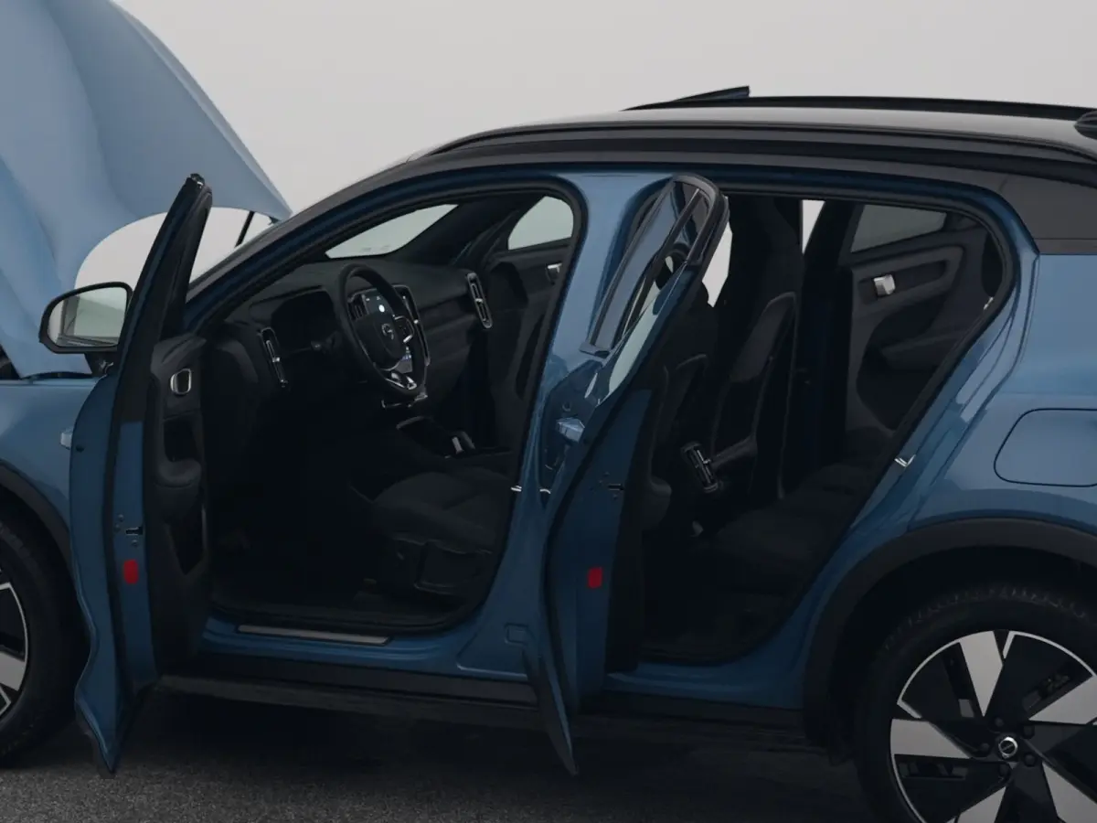 Single Motor Extened Range Core 82 kWh | CAMERA | CARPLAY