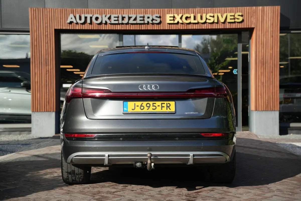 50 quattro S edition 71 kWh S-line Pano Trekhaak Matrx LED DAB Camera LM "21 SOH 87