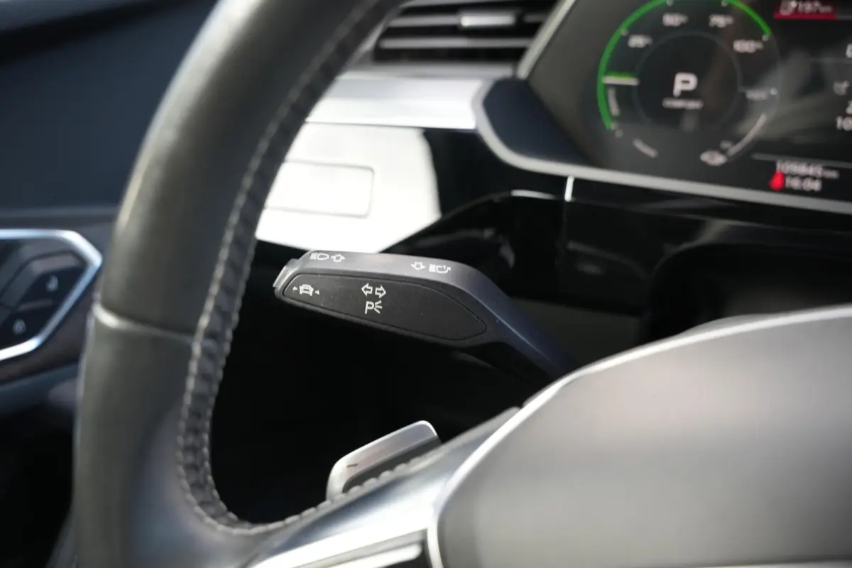 50 quattro S edition 71 kWh S-line Pano Trekhaak Matrx LED DAB Camera LM "21 SOH 87