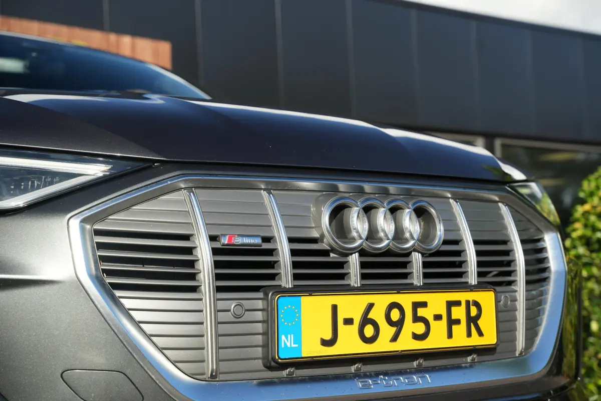 50 quattro S edition 71 kWh S-line Pano Trekhaak Matrx LED DAB Camera LM "21 SOH 87
