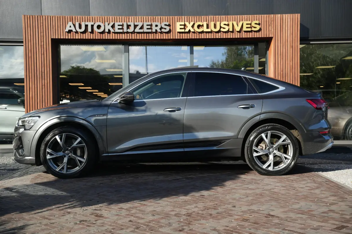 50 quattro S edition 71 kWh S-line Pano Trekhaak Matrx LED DAB Camera LM "21 SOH 87