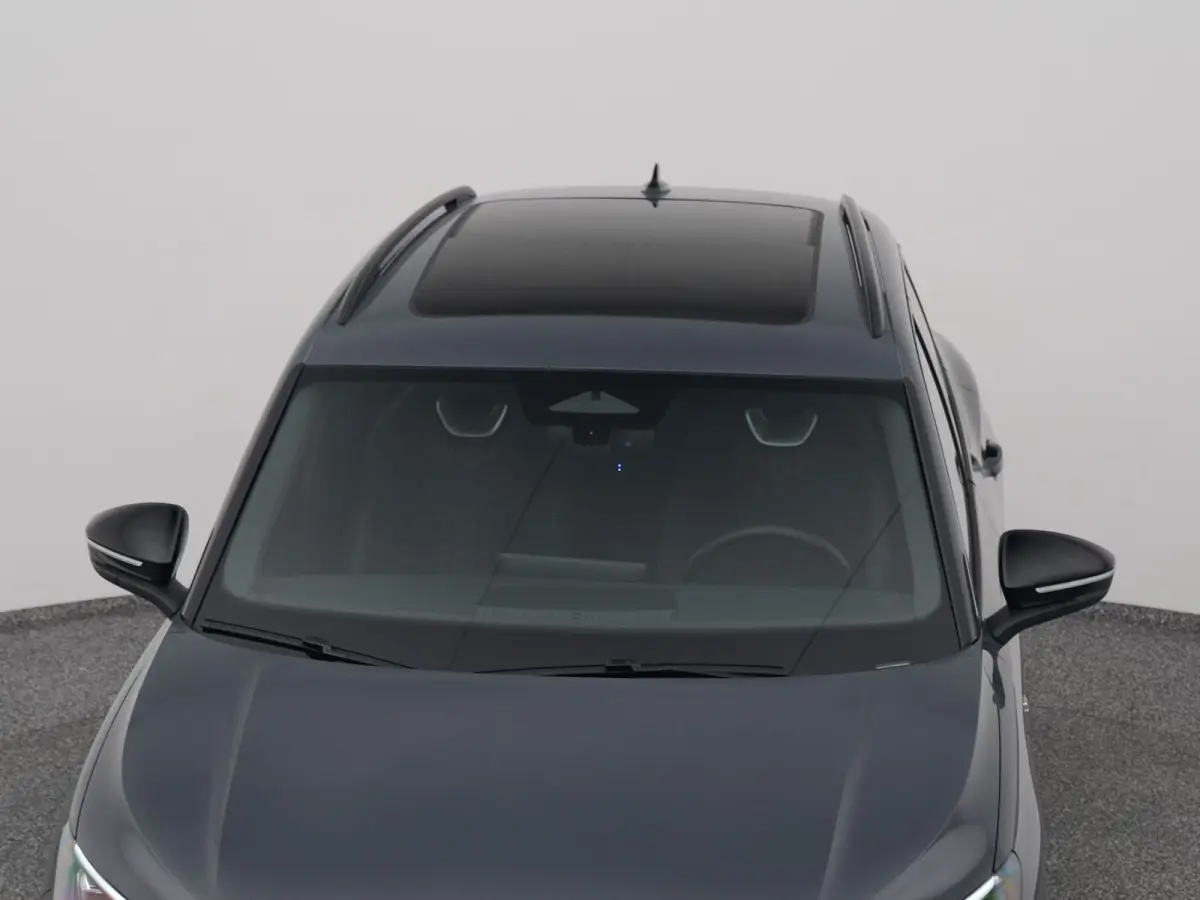 1.5 eHybrid R-Line Edition | PANO | ADAPTIVE | CAMERA | STOELMASSAGE