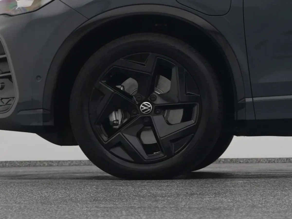 1.5 eHybrid R-Line Edition | PANO | ADAPTIVE | CAMERA | STOELMASSAGE