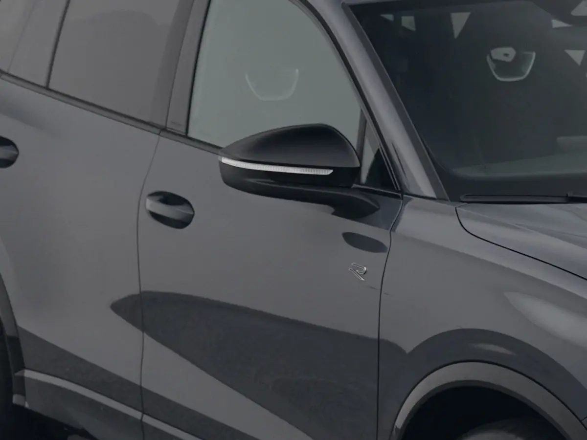 1.5 eHybrid R-Line Edition | PANO | ADAPTIVE | CAMERA | STOELMASSAGE